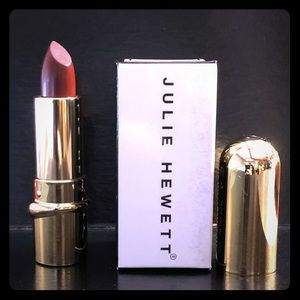 Julie Hewett Film Noir sheer lipstick 💄